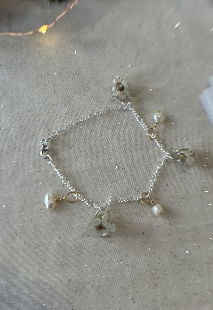 braclet-pearl-daisy