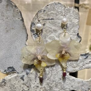 orchid pearls and rubies