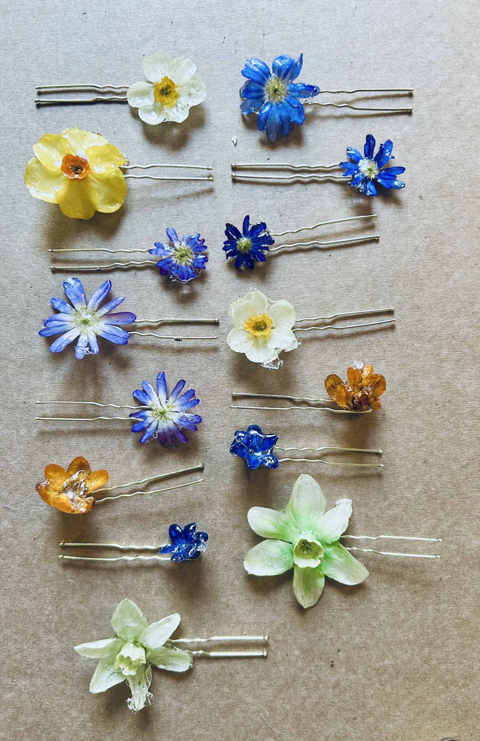 Real flower daffodil earrings - Image 10