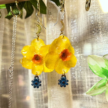 Real flower daffodil earrings - Image 8