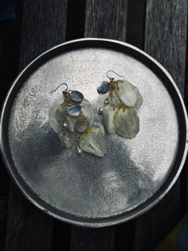 Boho-chic real flower earrings